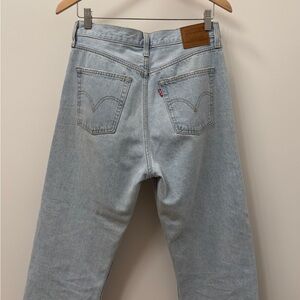 Levi's Ribcage Straight Ankle Jeans